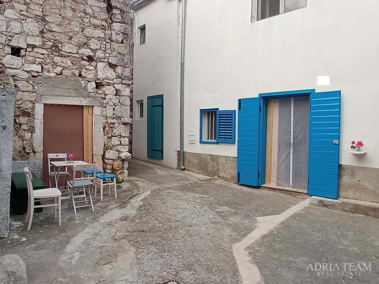 kamena ribarska kuća s pogledom na more - kali, ugljan - slika 2