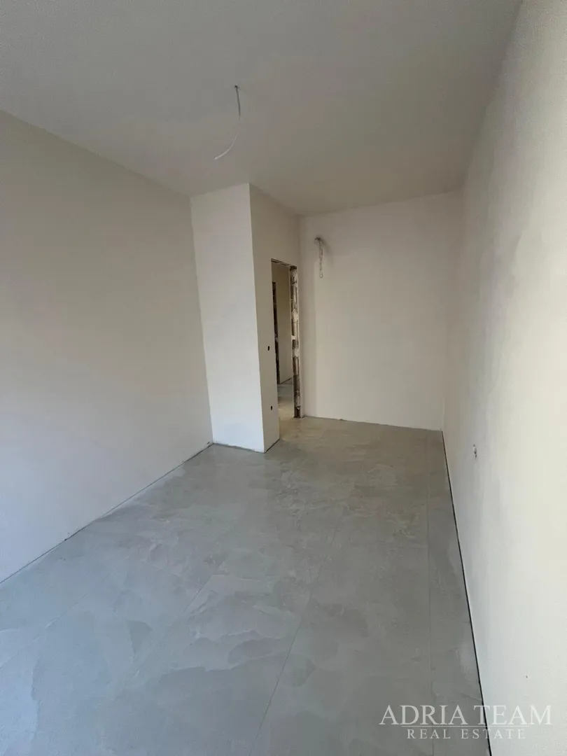 apartmani u novogradnji udaljeni 200 m od mora - seline - slika 31