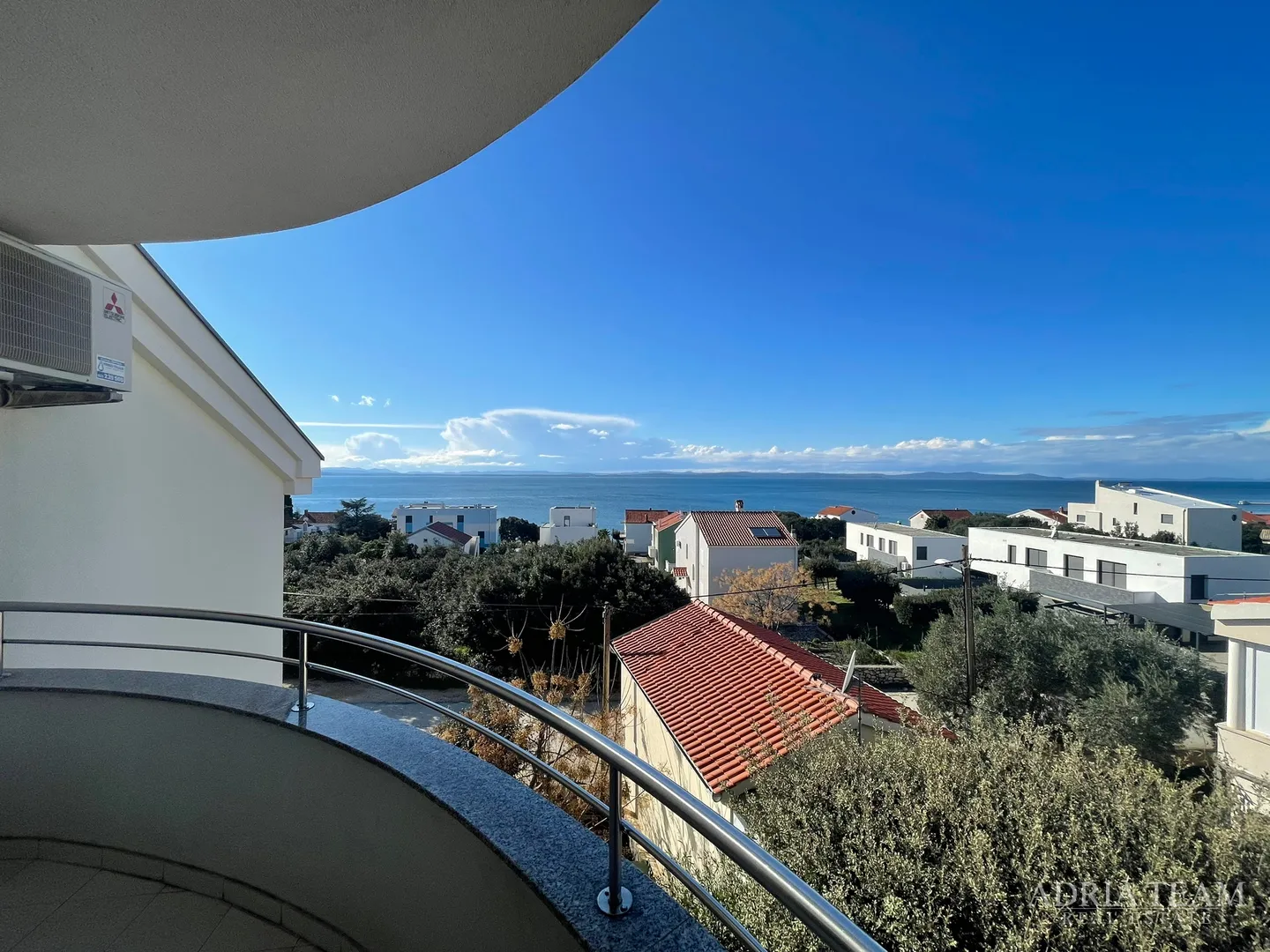 kuća s 10 apartmana, pogled na more - petrčane - slika 50