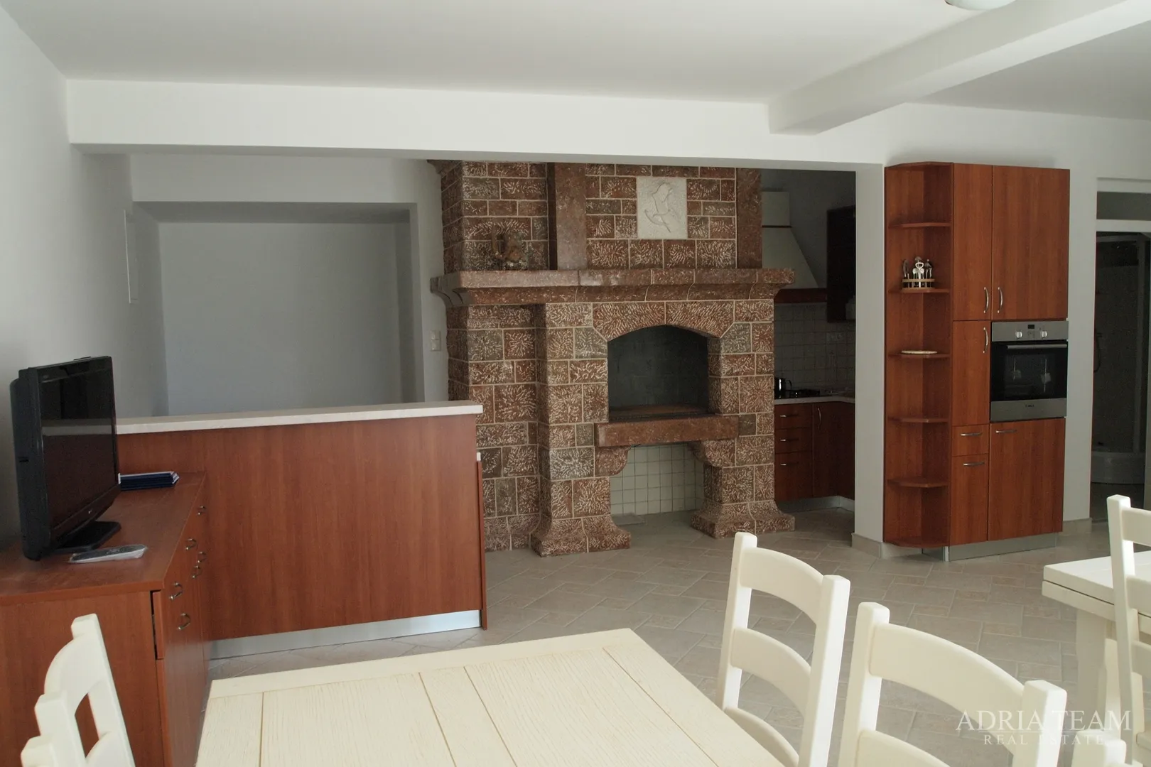 luksuzna vila 100 m od marine - betina, murter - slika 35