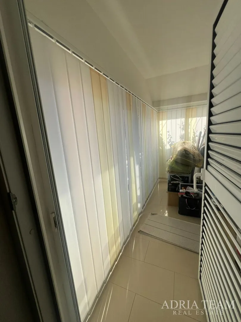 kuća s dvije stambene jedinice, 50 m od mora - vir, južna strana - slika 30