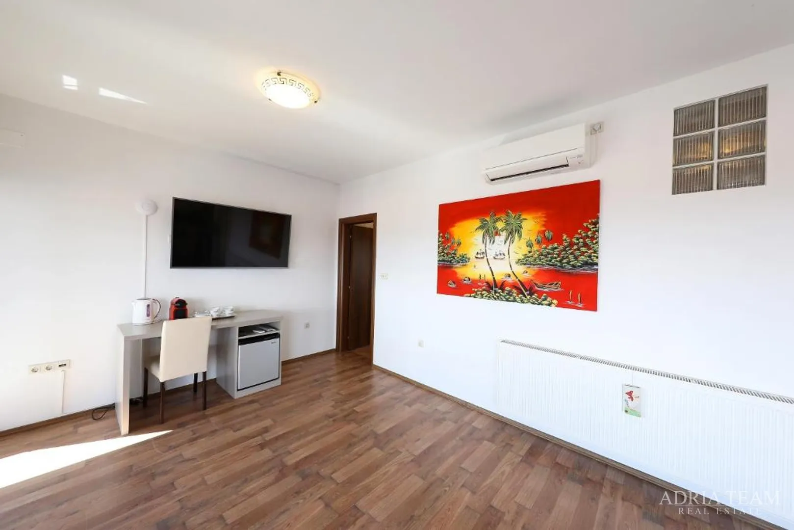 vila s bazenom i pogledom na more, 600 m od mora, privlaka - zadar - slika 8