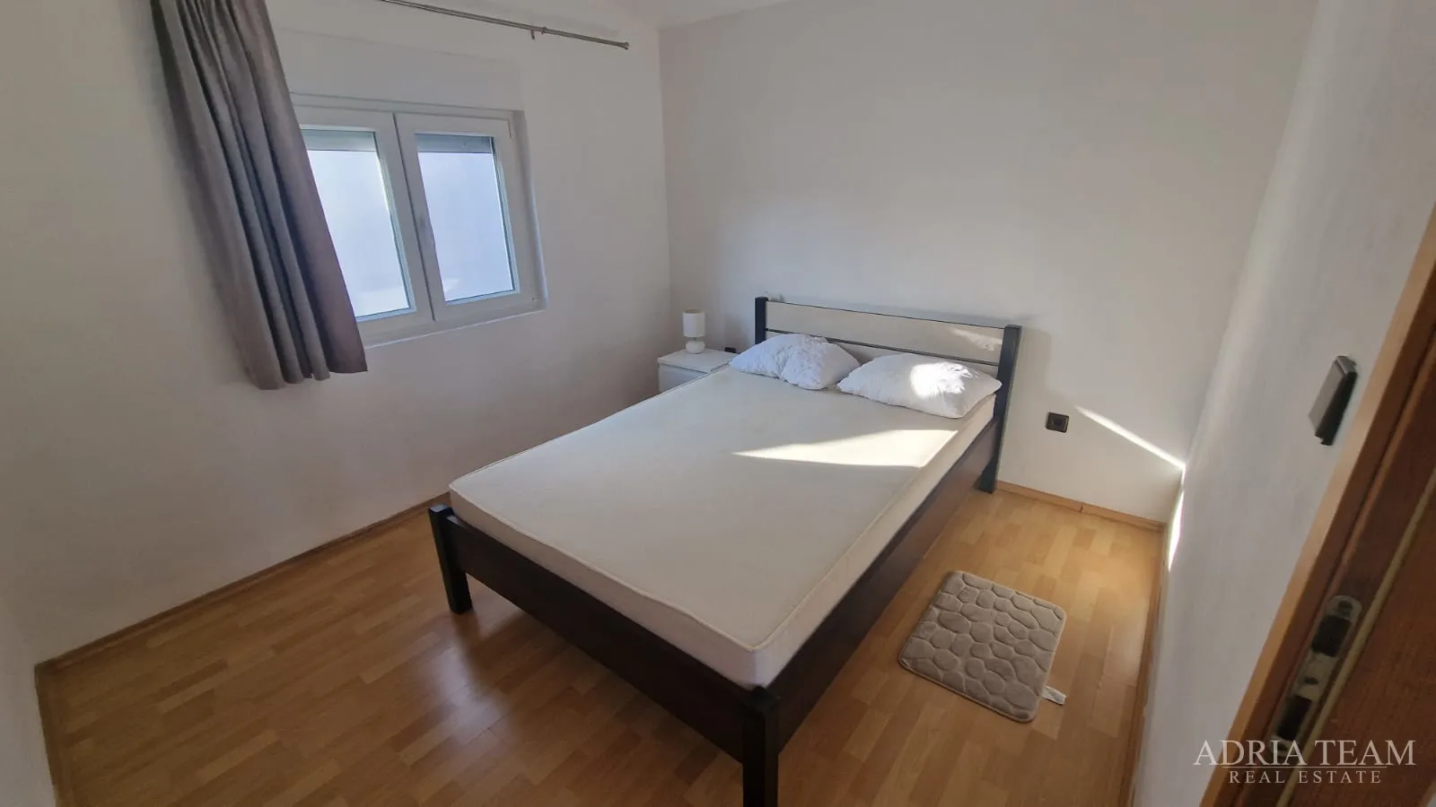 atraktivna kuća s tri stambene jedinice, 200 m od mora - vir - slika 5