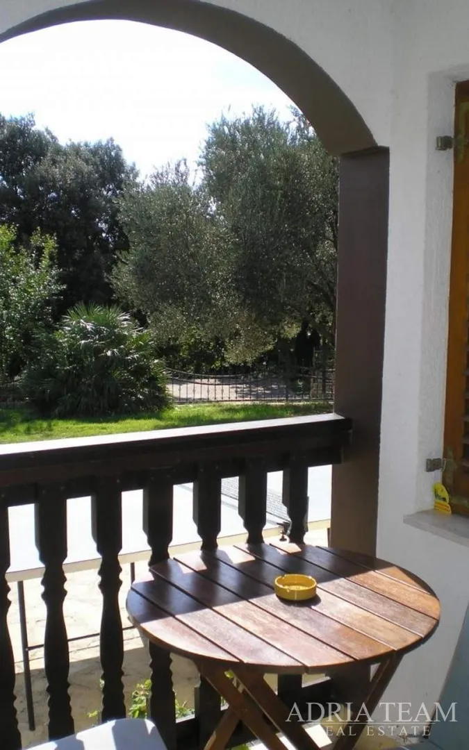 hotel 50 m od mora - posedarje - slika 38