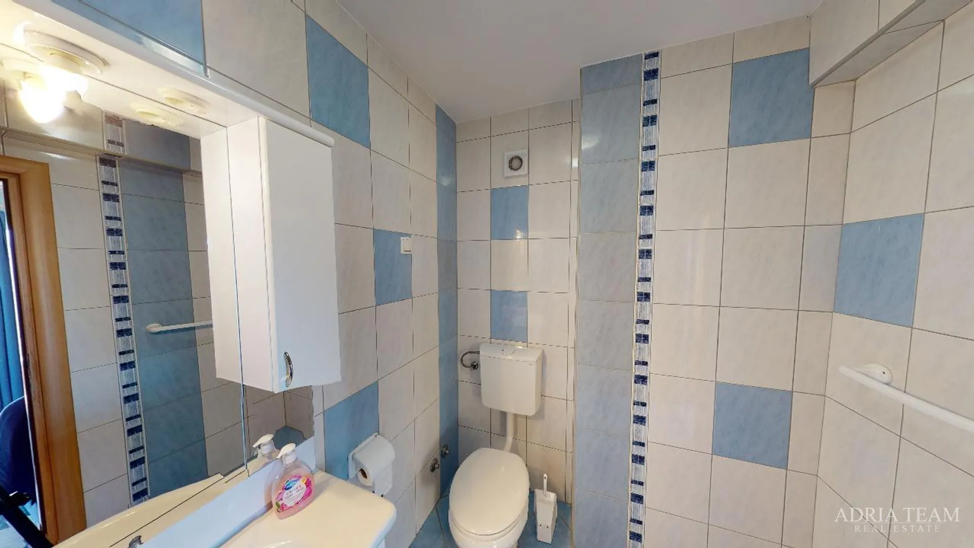 hotel s konobom i krovnom terasom, 1. red do mora - sukošan - slika 77