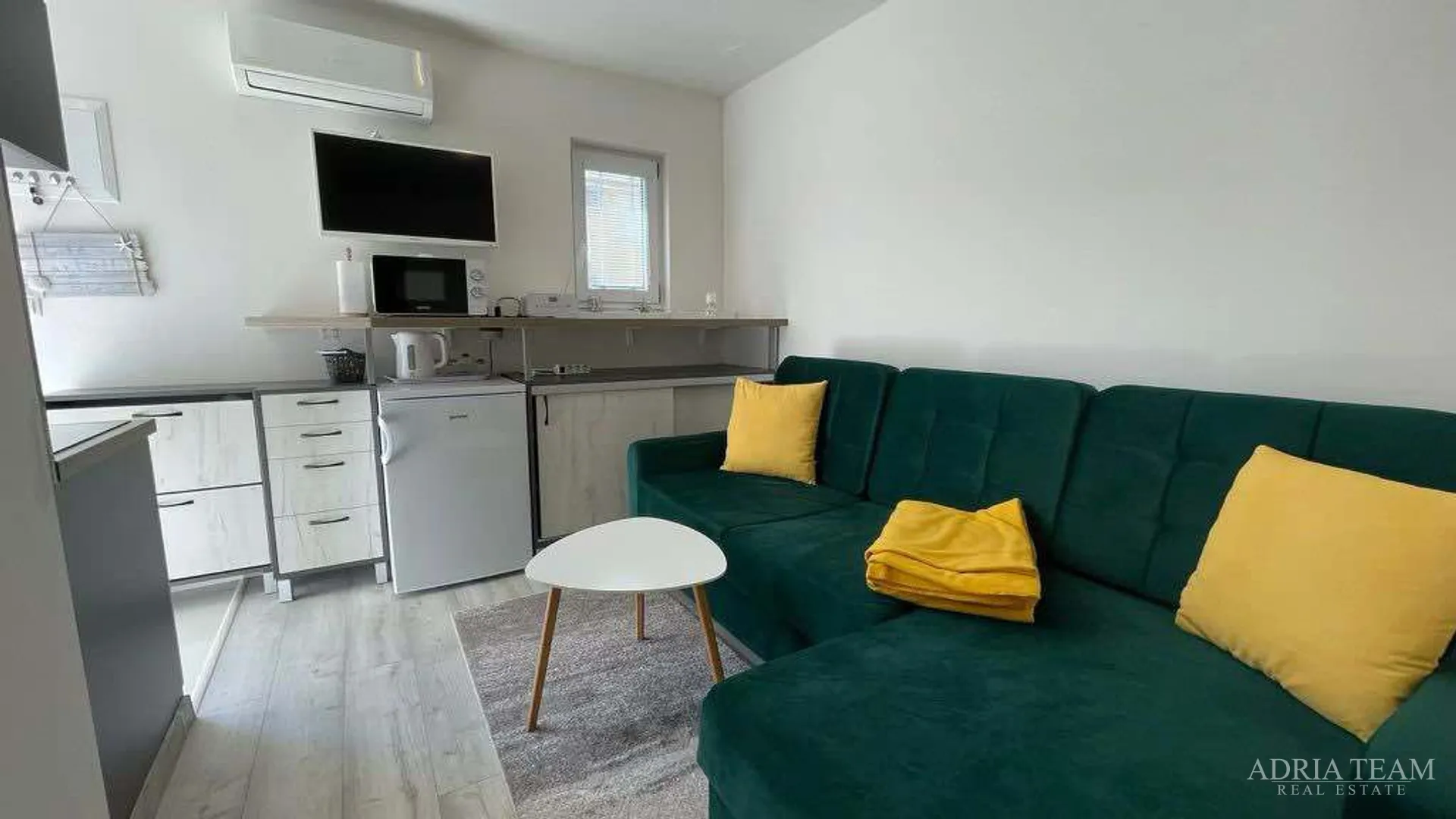 jednosobni apartman potpuno preuređen! 100 m od mora, vir - zadar - slika 6