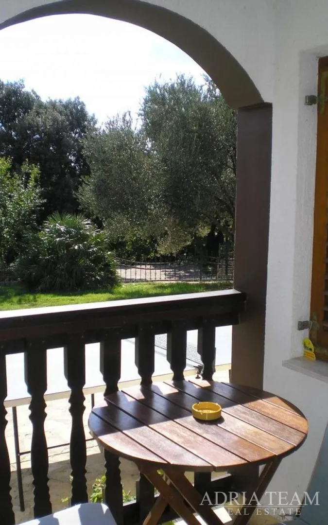 hotel 50 m od mora - posedarje - slika 38