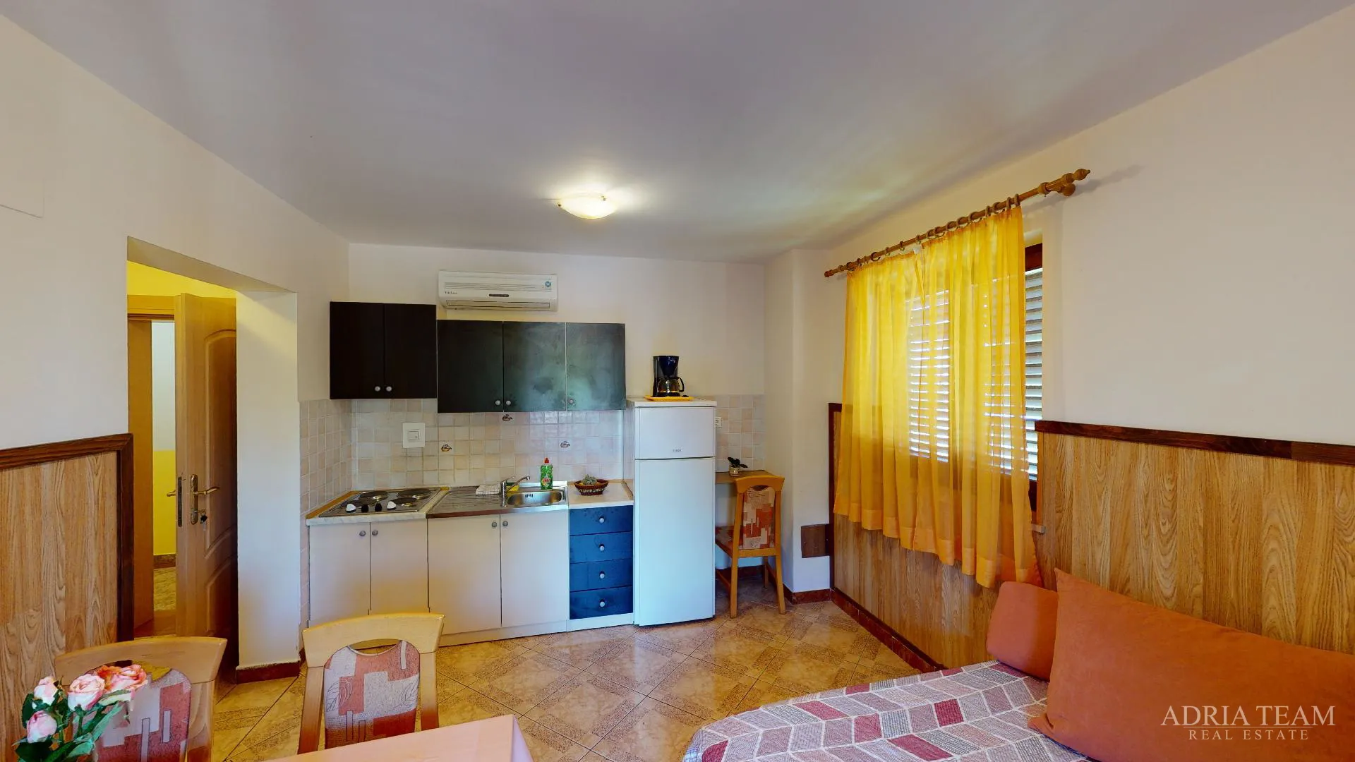 hotel s konobom i krovnom terasom, 1. red do mora - sukošan - slika 29