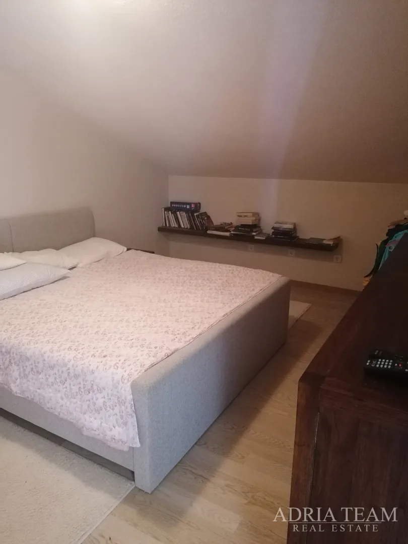 apartmanska kuća s 3 apartmana, 120 m od mora, petrčane - zadar - slika 22