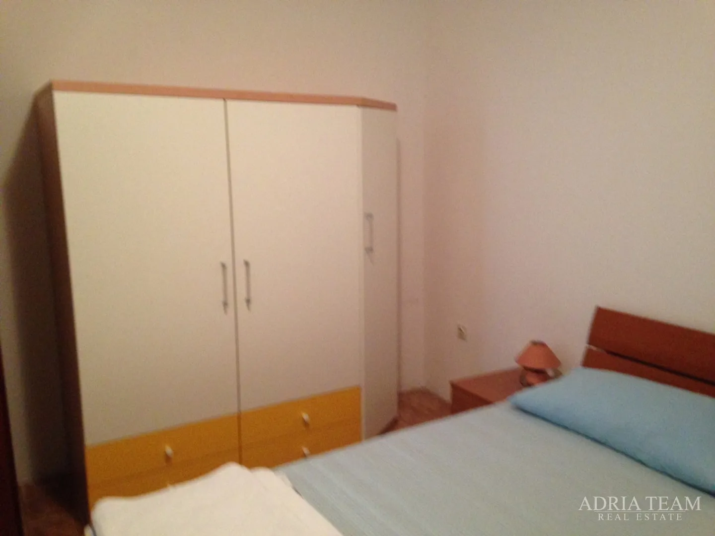 apartmanska kuća 100 m od mora, odlična lokacija - novalja, pag - slika 38