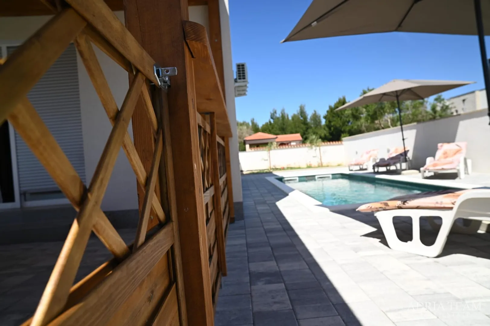 vila s bazenom, 350 m od mora, vir - zadar - slika 20