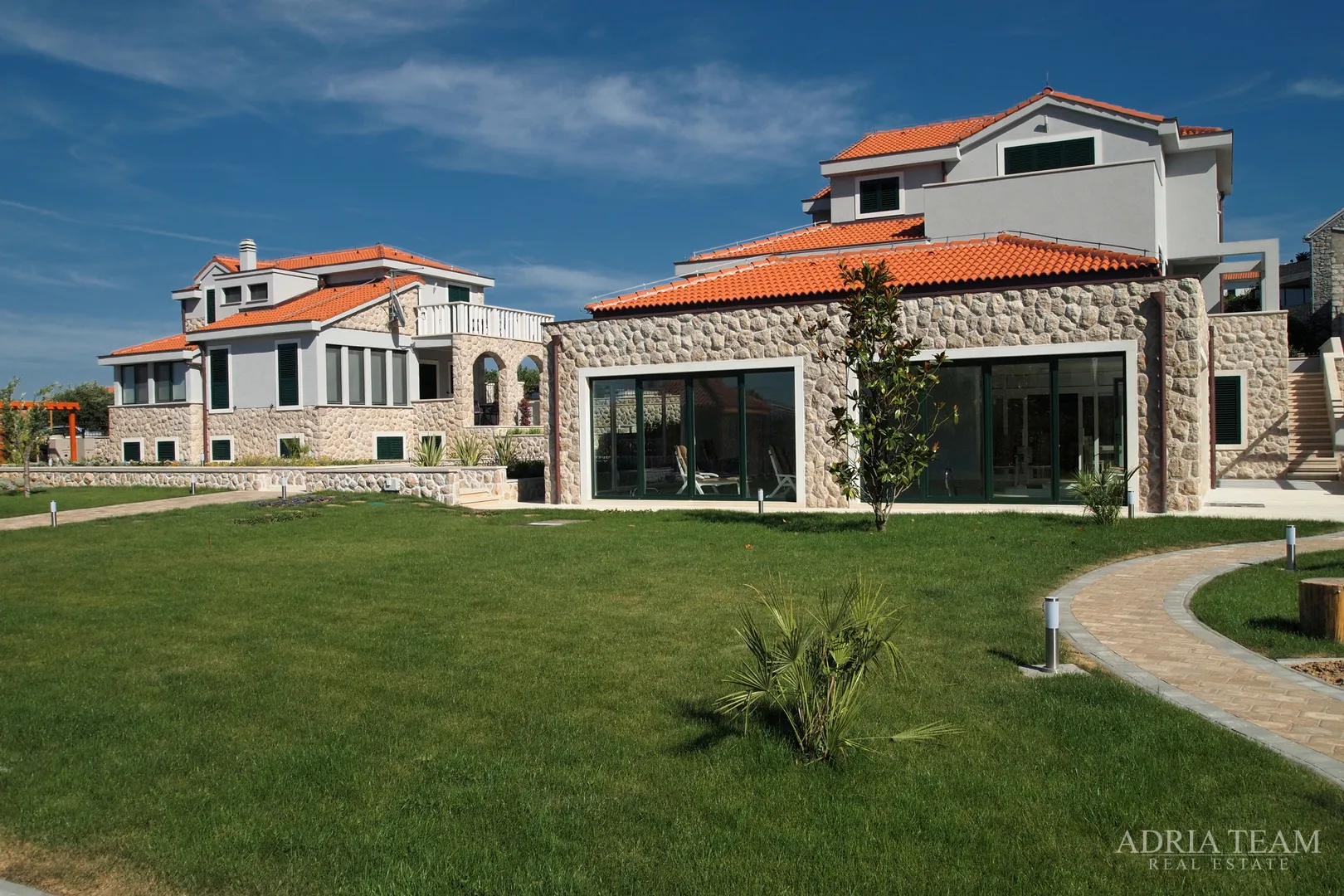 luksuzna vila 100 m od marine - betina, murter - slika 6