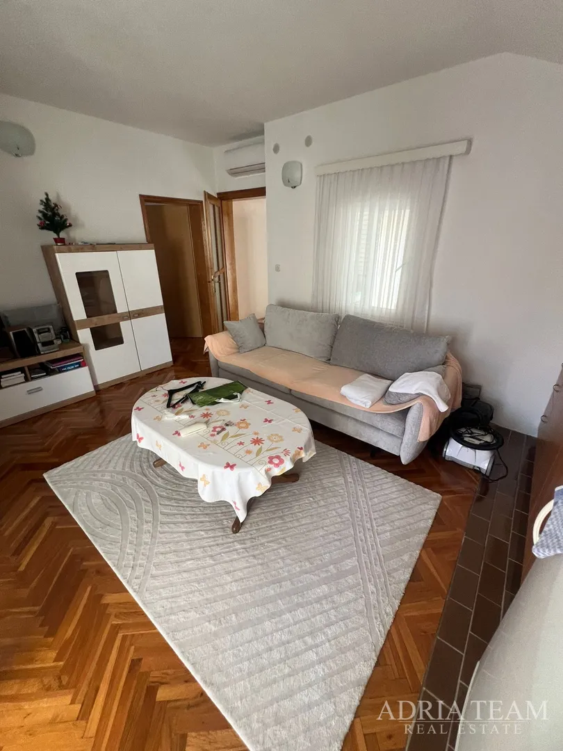 kuća s dvije stambene jedinice, 50 m od mora - vir, južna strana - slika 18
