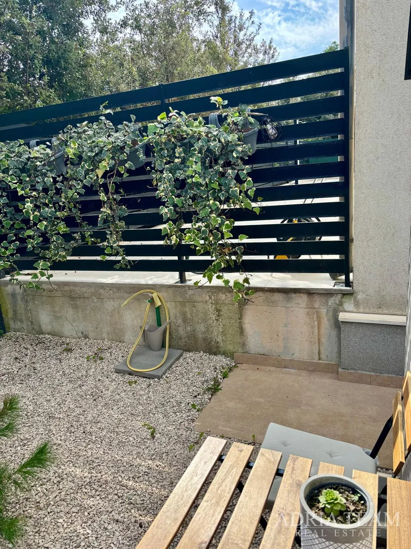 dvosoban apartman s vrtom i 2 parkirna mjesta, 150 m od plaže, petrčane (punta radman) – zadar - slika 32