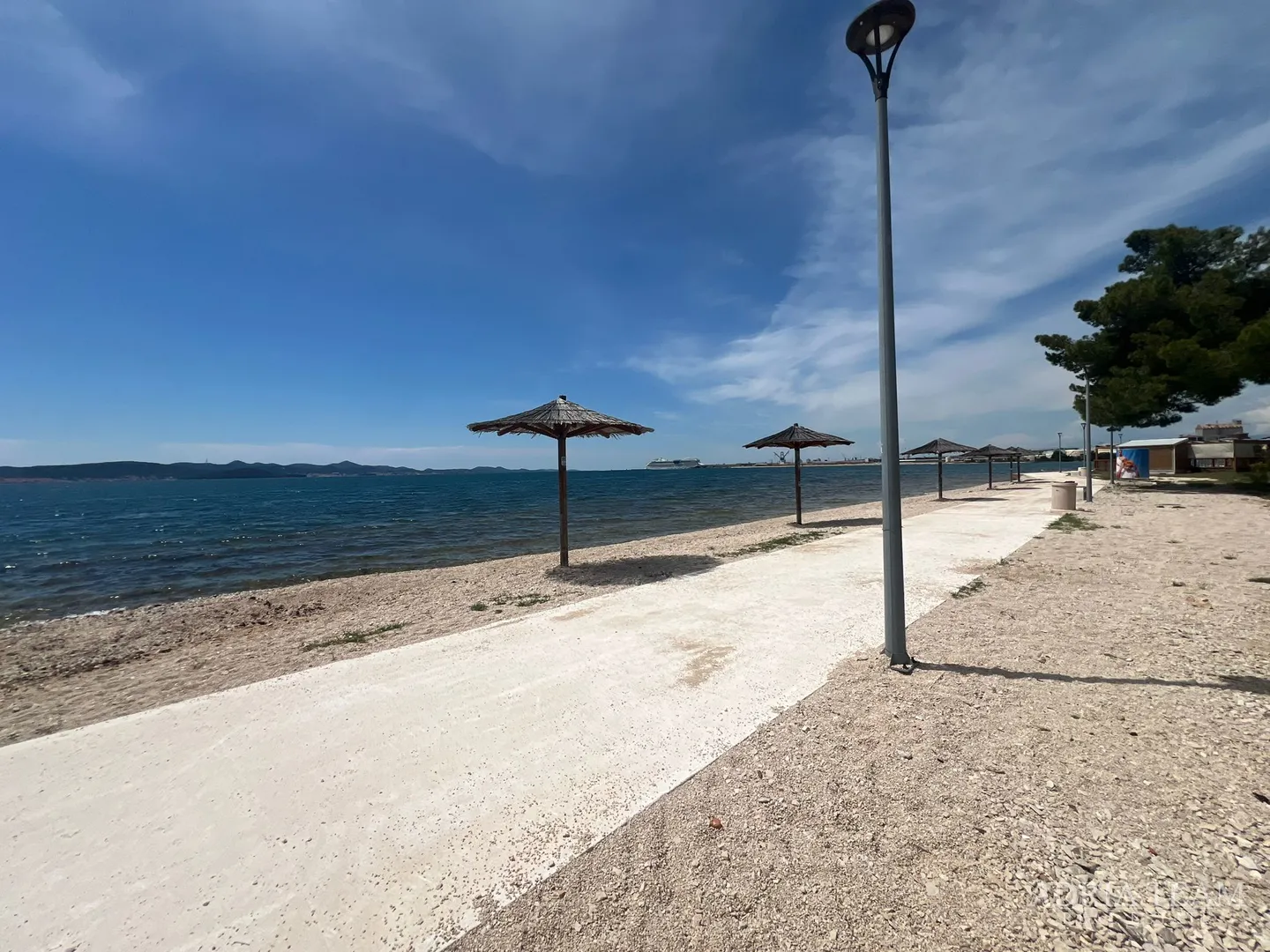 apartmani u prvom redu do mora, moderno uređenje, malo korišteni, bibinje - slika 62