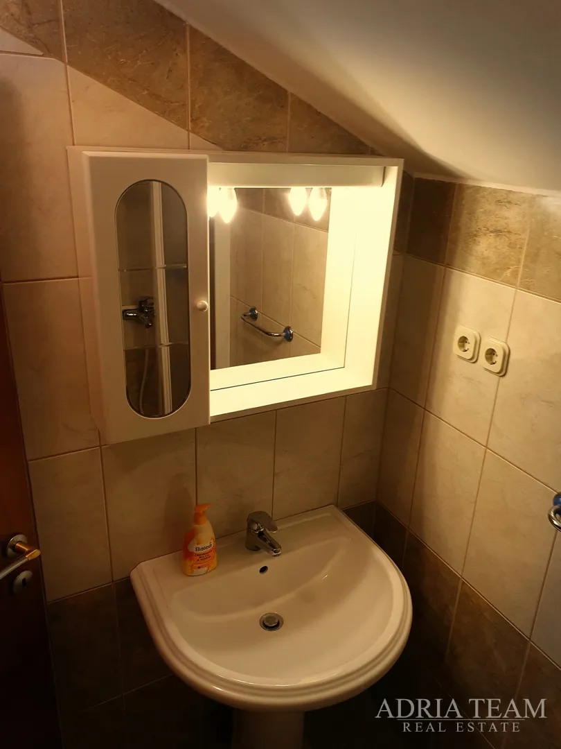 vila sa 7 apartmana, pogled na more - diklo, zadar - slika 45
