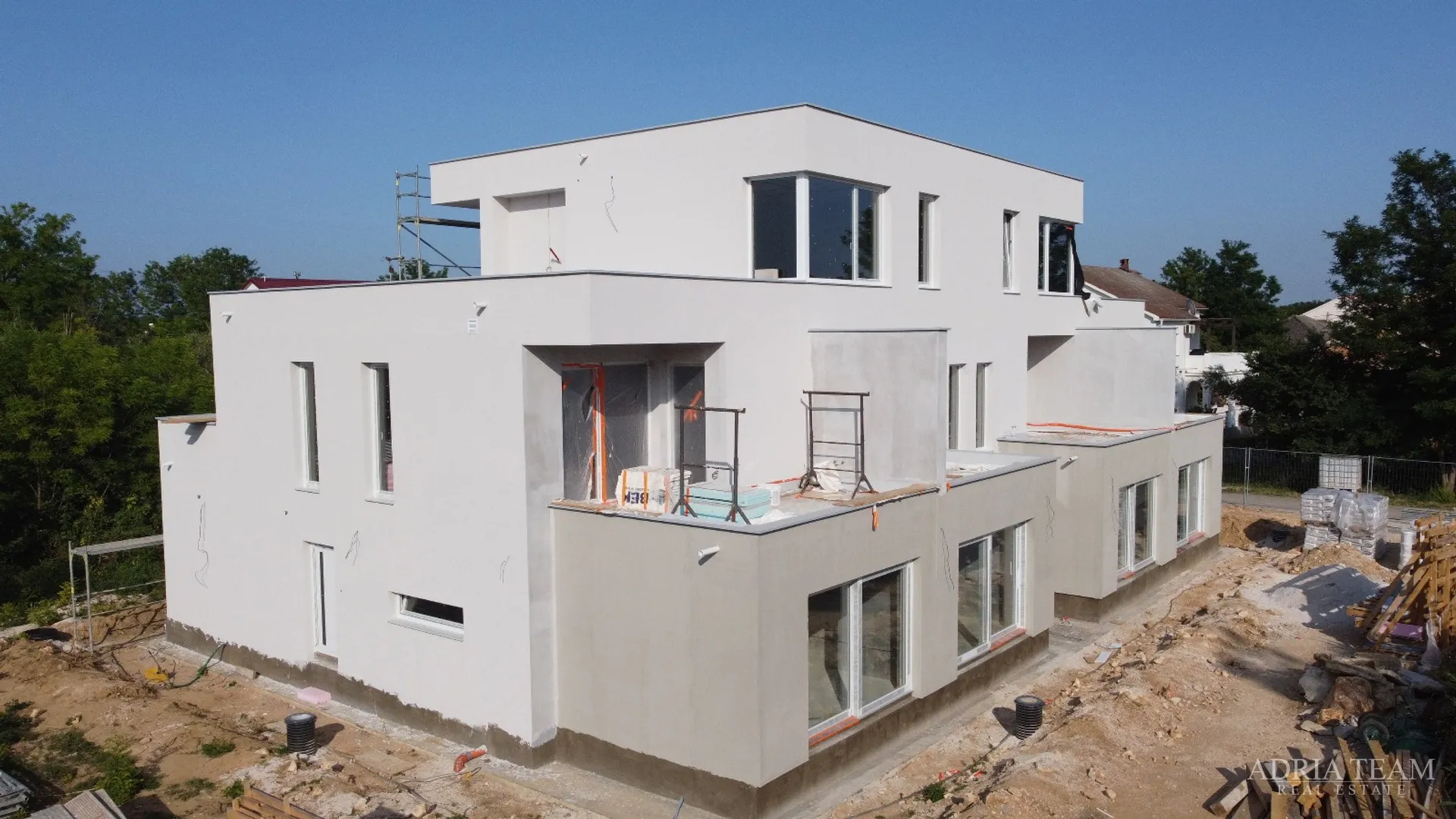 apartmani s vrtom u stambenoj zgradi, novogradnja - privlaka - slika 3