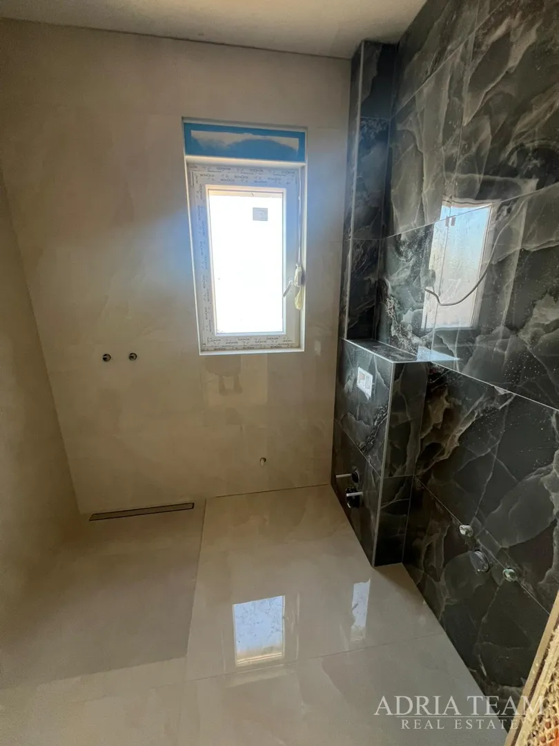 apartmani u novogradnji udaljeni 200 m od mora - seline - slika 52