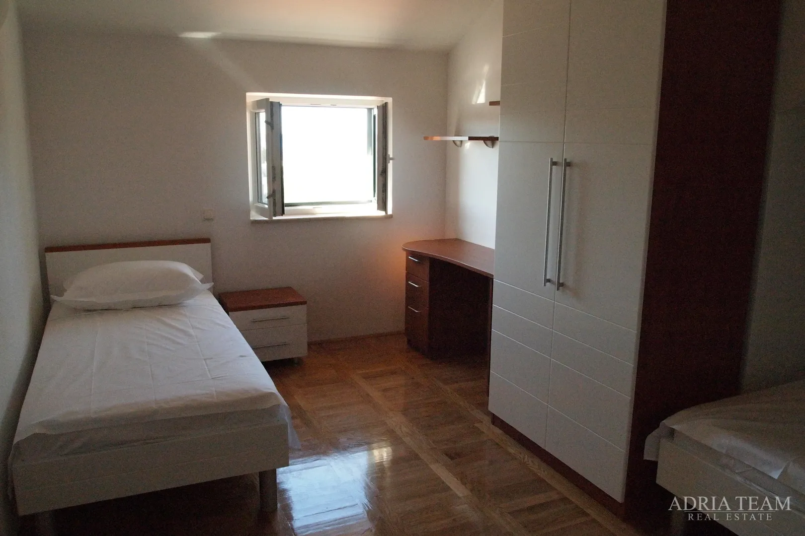luksuzna vila 100 m od marine - betina, murter - slika 21
