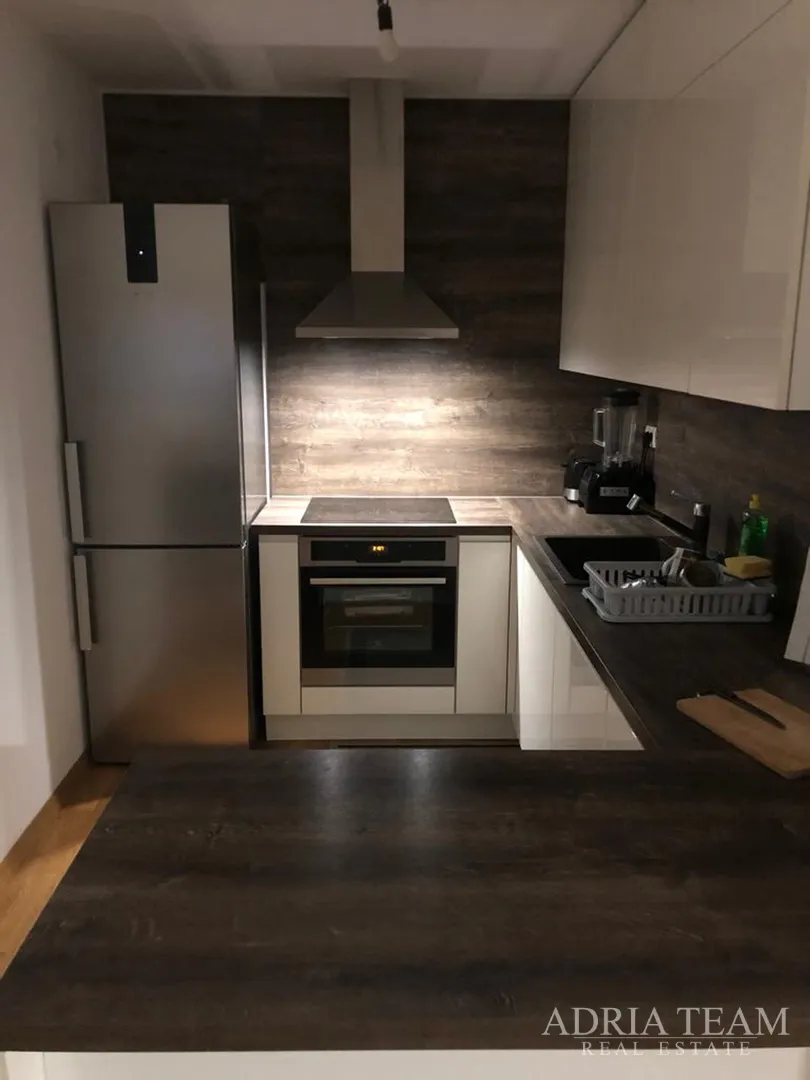 kuća s 10 apartmana, pogled na more - petrčane - slika 11