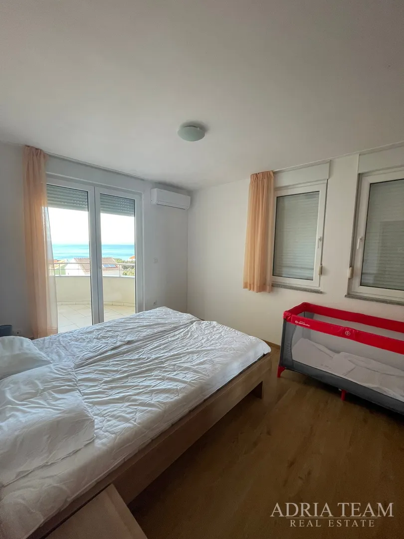 kuća s 10 apartmana, pogled na more - petrčane - slika 9