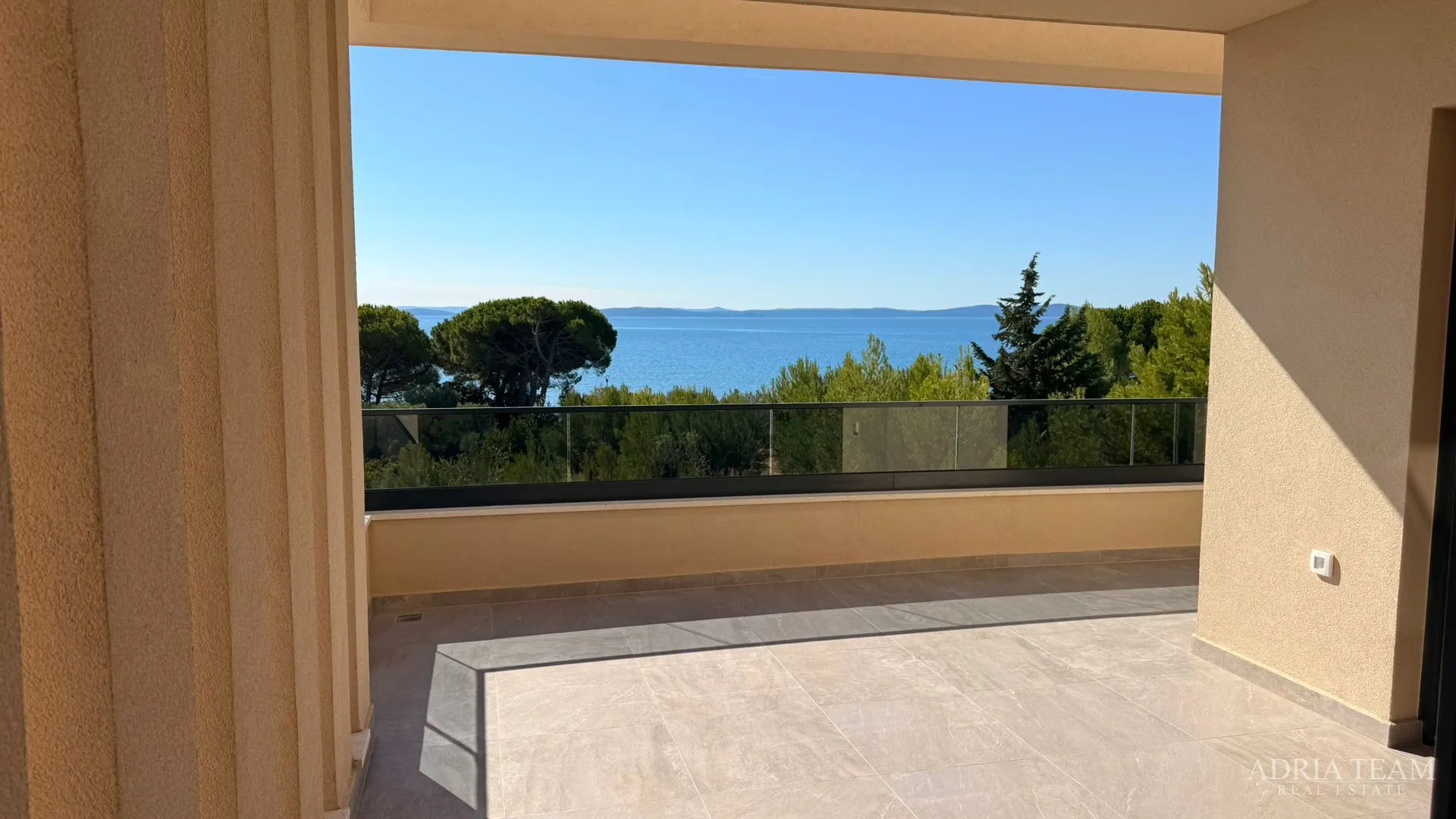 2 prostrana apartmana, privlaka - slika 17
