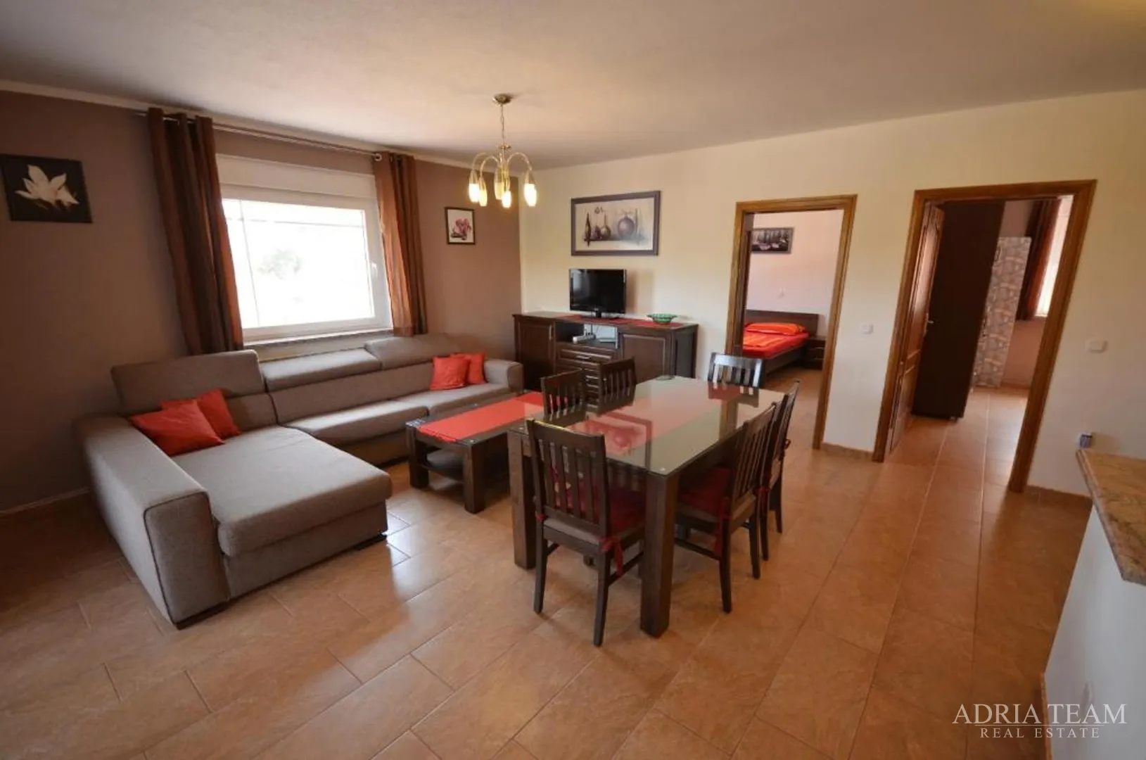 samostojeća kuća s 5 apartmana, 200 m od mora, vir - zadar - slika 10