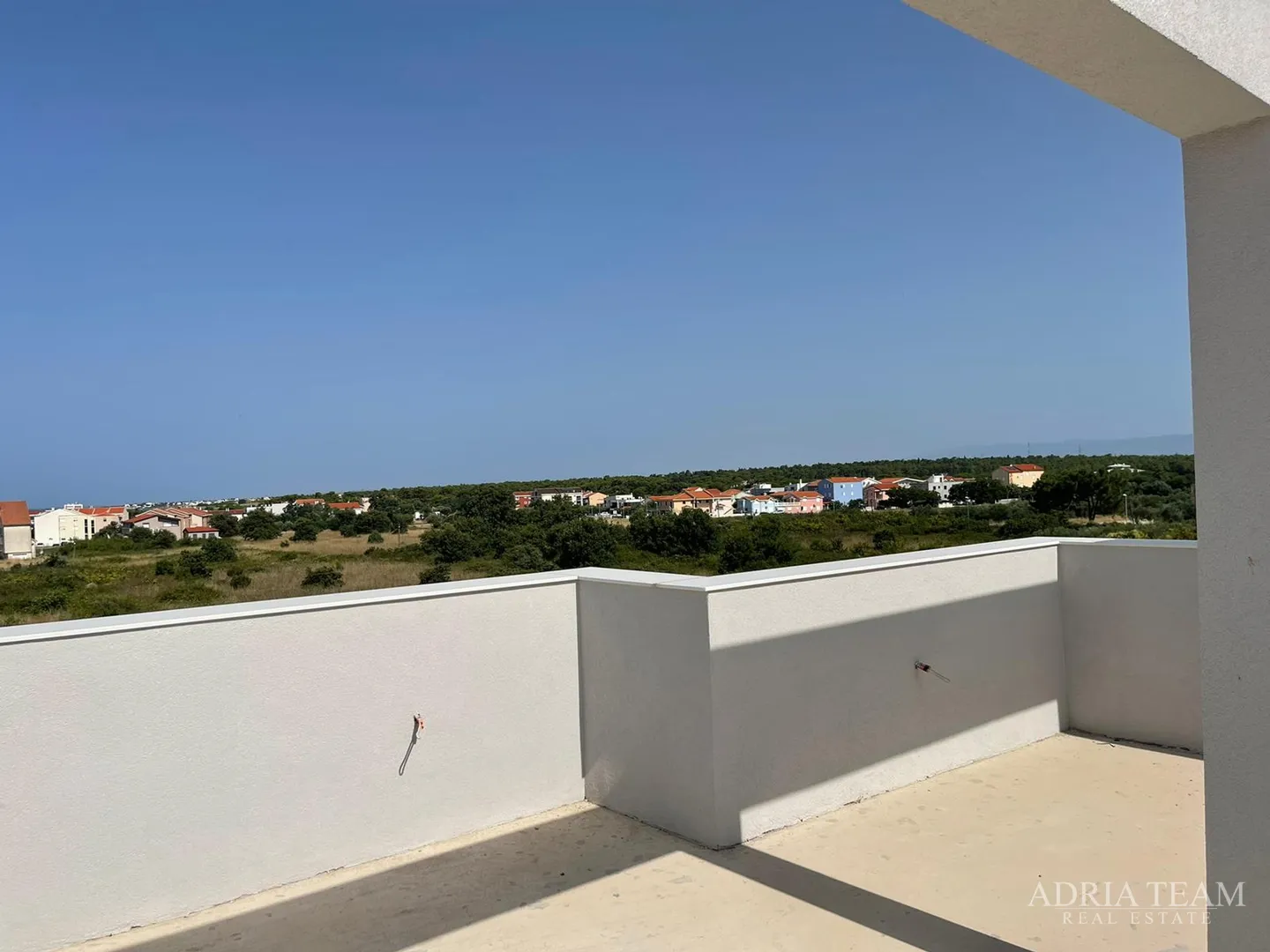 vila s bazenom u novogradnji - zaton - slika 74