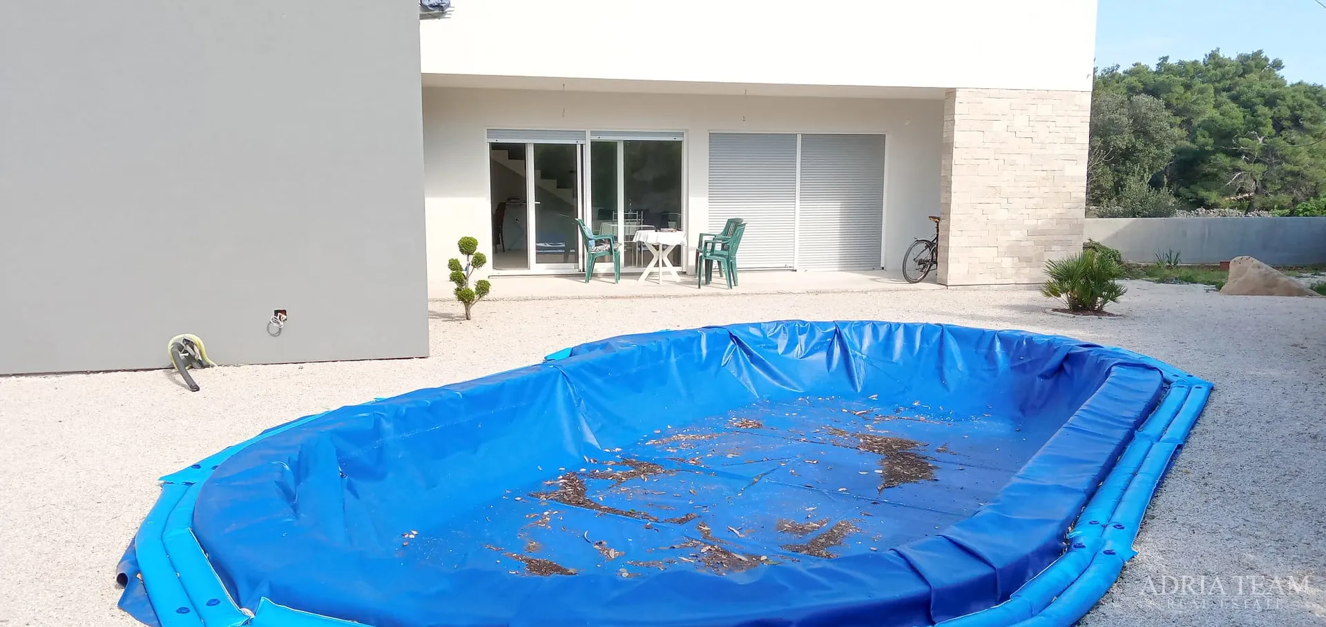obiteljska vila s bazenom, vir - slika 3