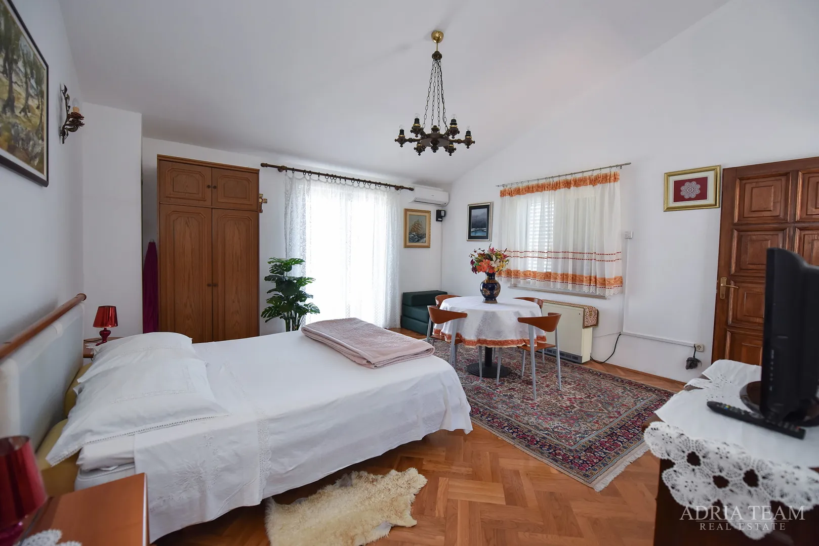 apartmani u kući, 150 m od mora - pag - slika 26