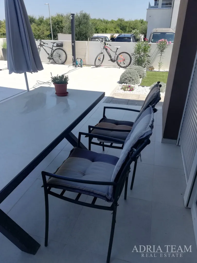 jesenska akcija! kuća za odmor s bazenom, 120 m od mora, nin - zadar - slika 43
