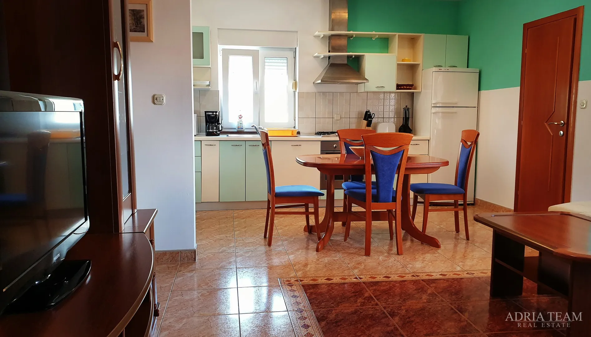 vila sa 7 apartmana, pogled na more - diklo, zadar - slika 19