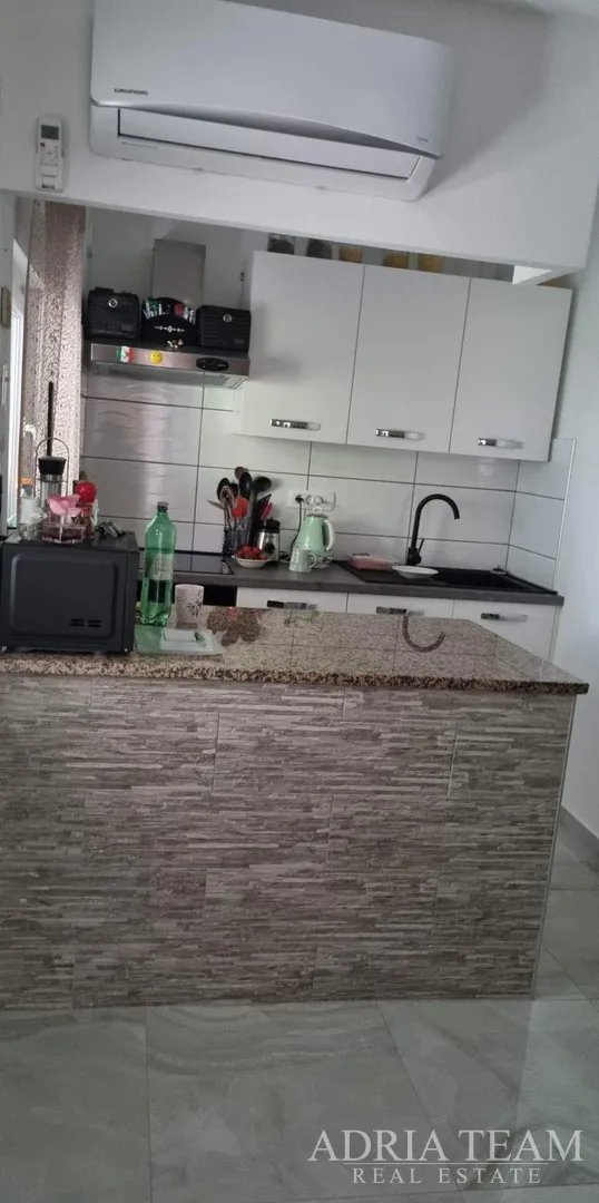 kuća s dvije apartmanske jedinice - vir - slika 19
