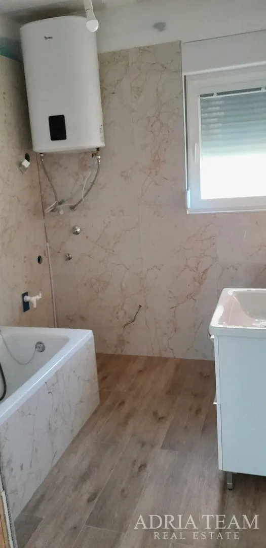 kuća u novogradnji - ražanac - slika 23