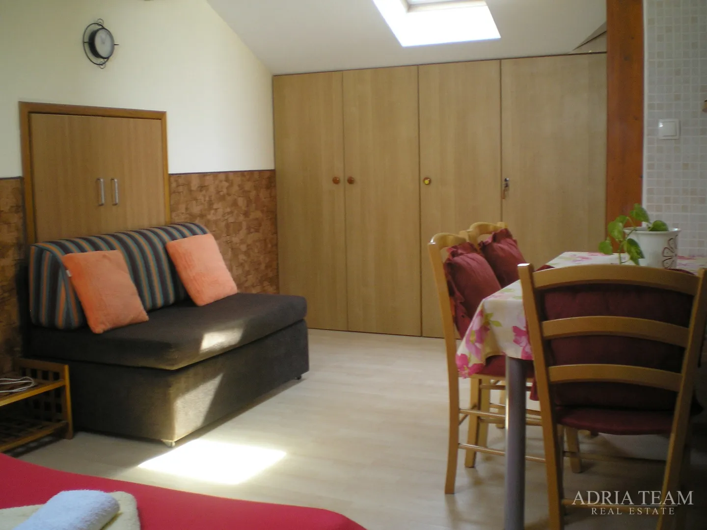 hotel s konobom i krovnom terasom, 1. red do mora - sukošan - slika 89