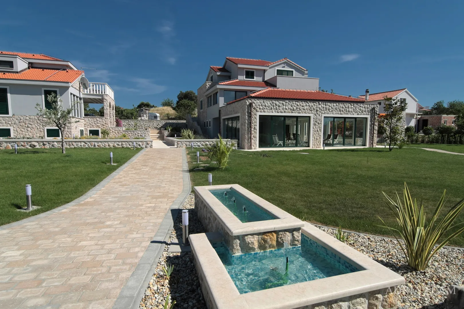 luksuzna vila 100 m od marine - betina, murter - slika 10