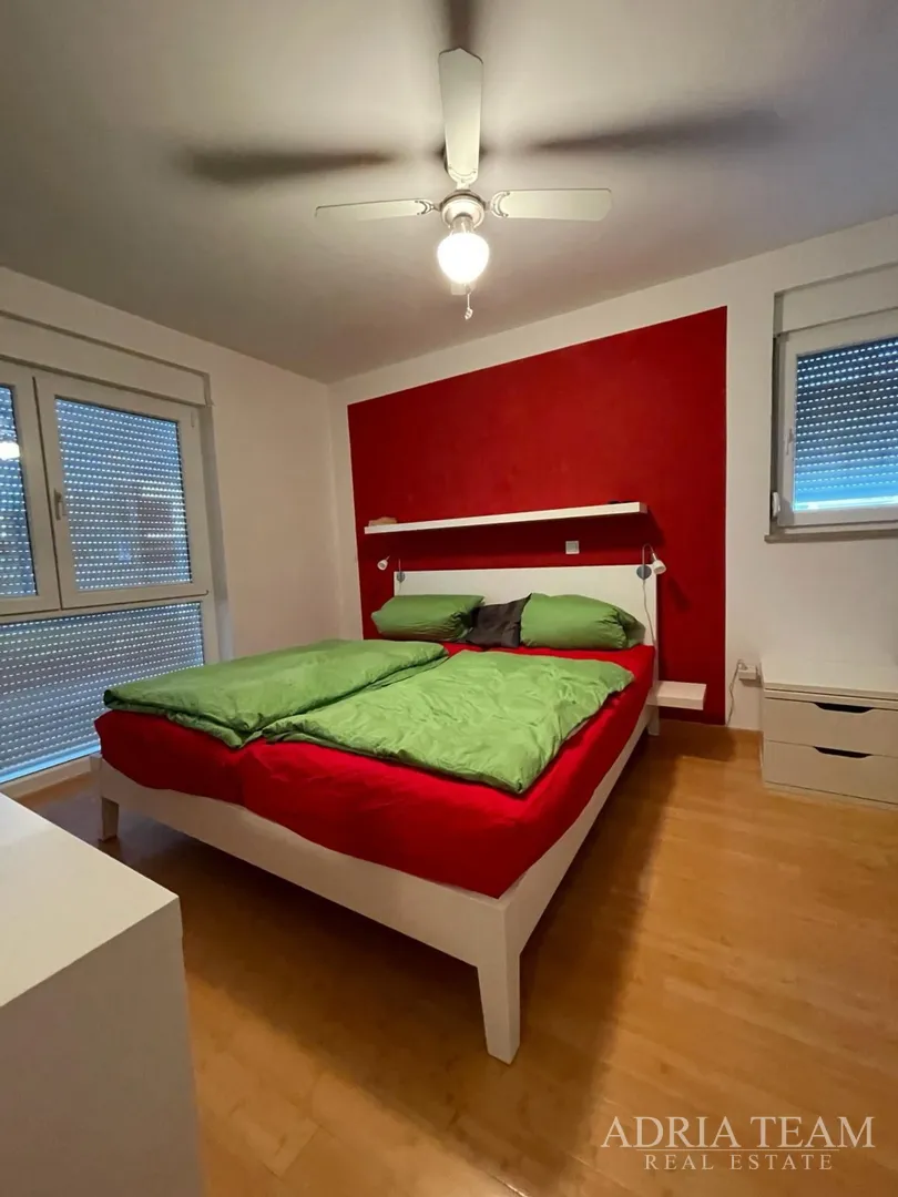 trosobni stan u blizini svih sadržaja za život - plovanija, zadar - slika 4