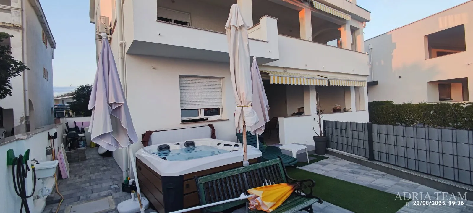 apartmani, prvi red do mora, vir - zadar izvrsna prilika!!! - slika 15