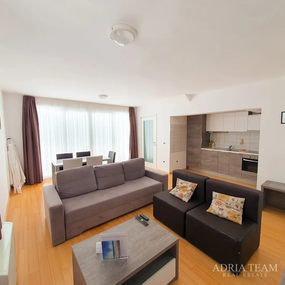 apartman s dvije terase, drugi red do mora - petrčane - slika 10
