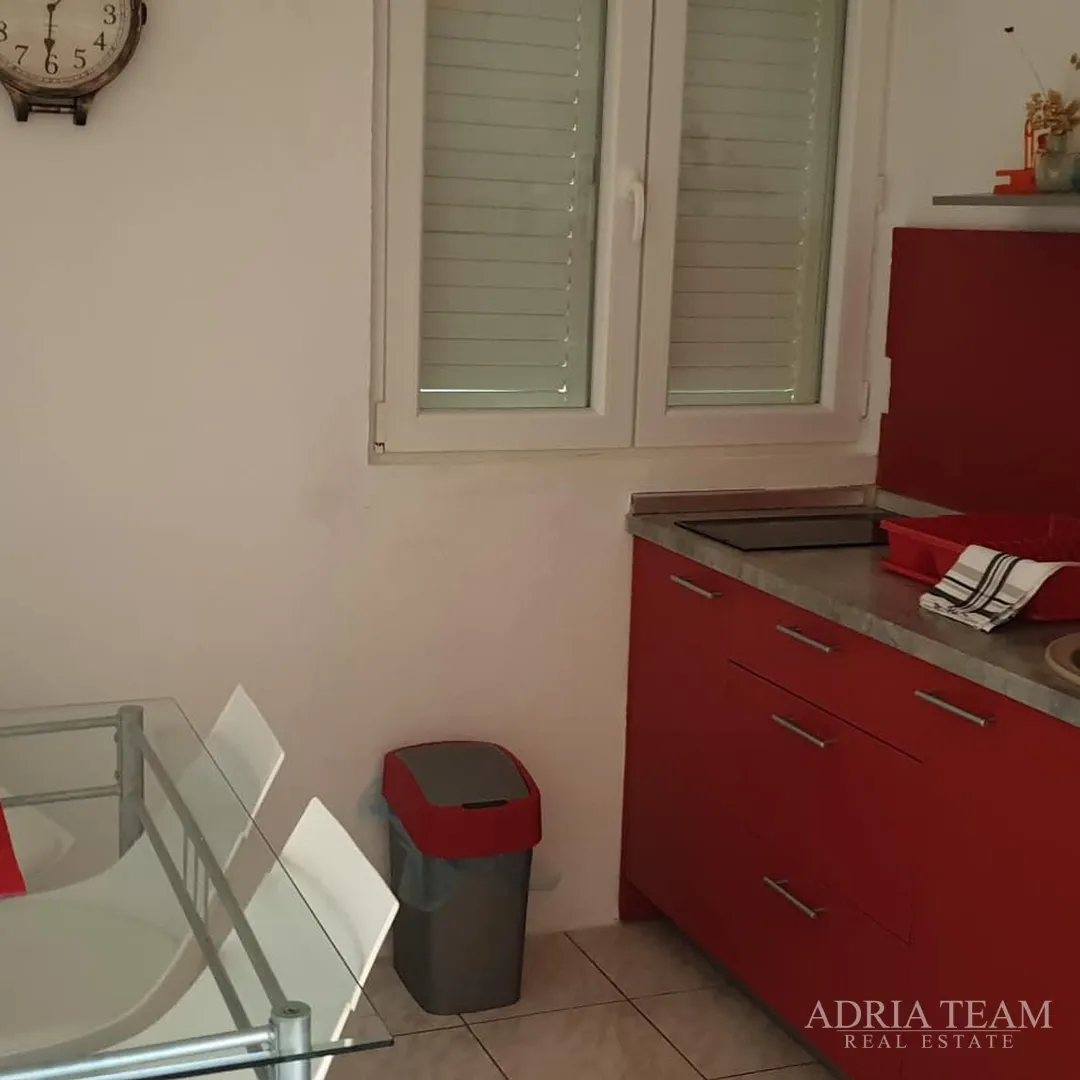 apartmanska kuća u 1.redu do mora - slika 35