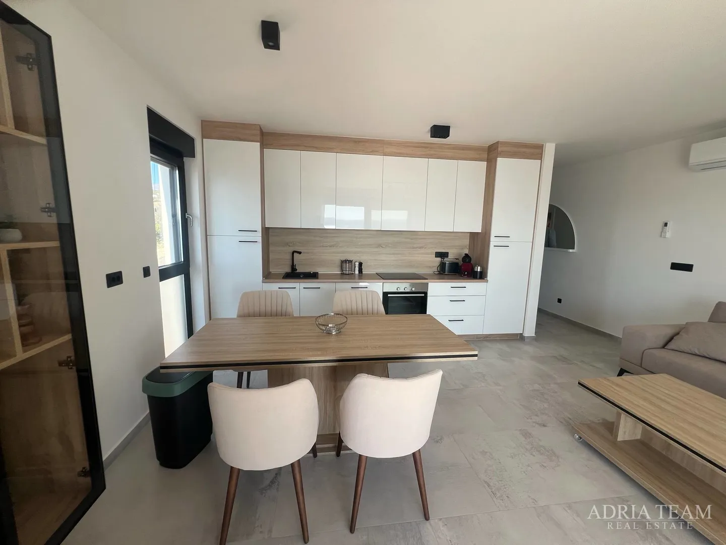 apartmani u novogradnji s otvorenim pogledom na more, maslenica - slika 5