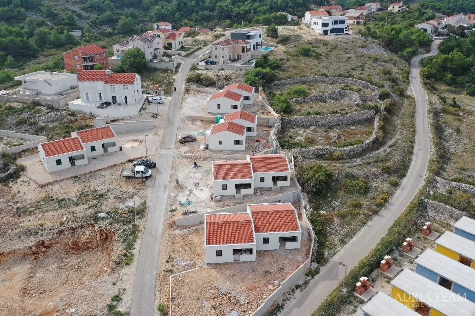 kuće u nizu s pogledom na more, 2.-4. red do mora - novigrad dalmatinski - slika 12