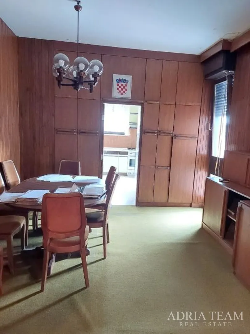 troetažni šesterosobni stan na izvrsnoj lokaciji - tuškanac, zagreb - slika 9