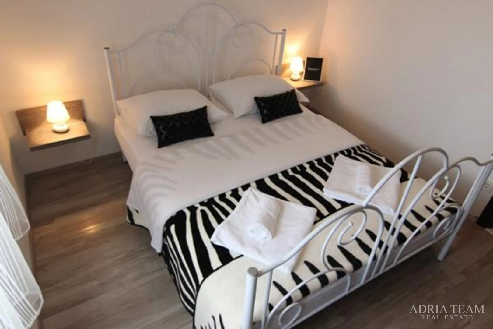 apartmanska kuća sa 7 apartmana, privlaka - slika 17