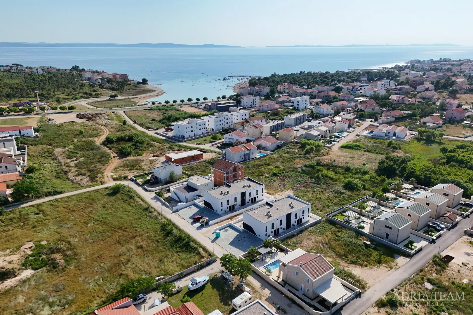 dvoetažni apartmani u novogradnji u dvije identične kuće u nizu - privlaka - slika 91