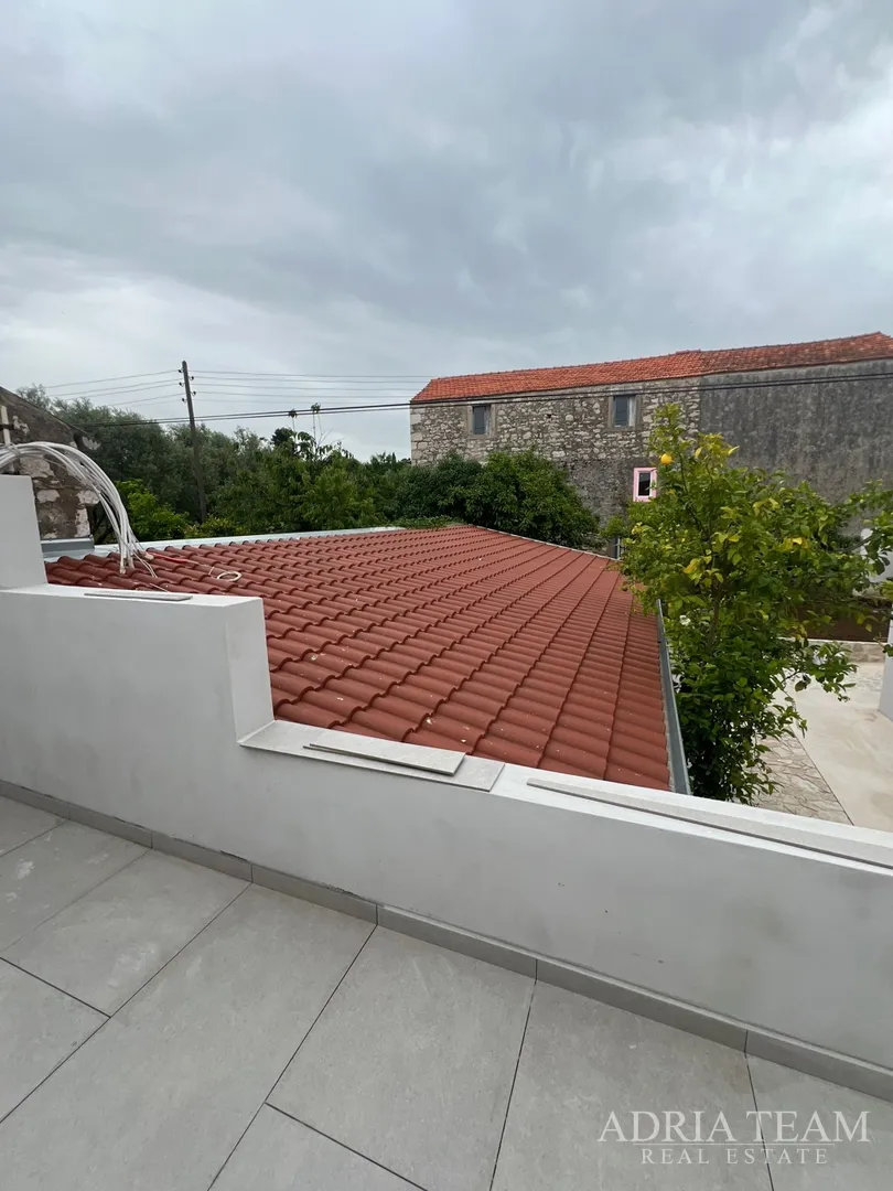 akcija!!! kamena kuća rustikalnog uređenja u centru mjesta - sutomišćica, ugljan - slika 54