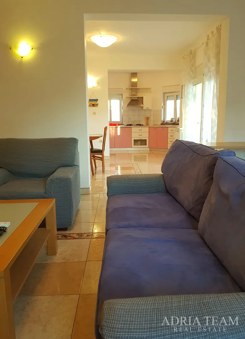 vila sa 7 apartmana, pogled na more - diklo, zadar - slika 17