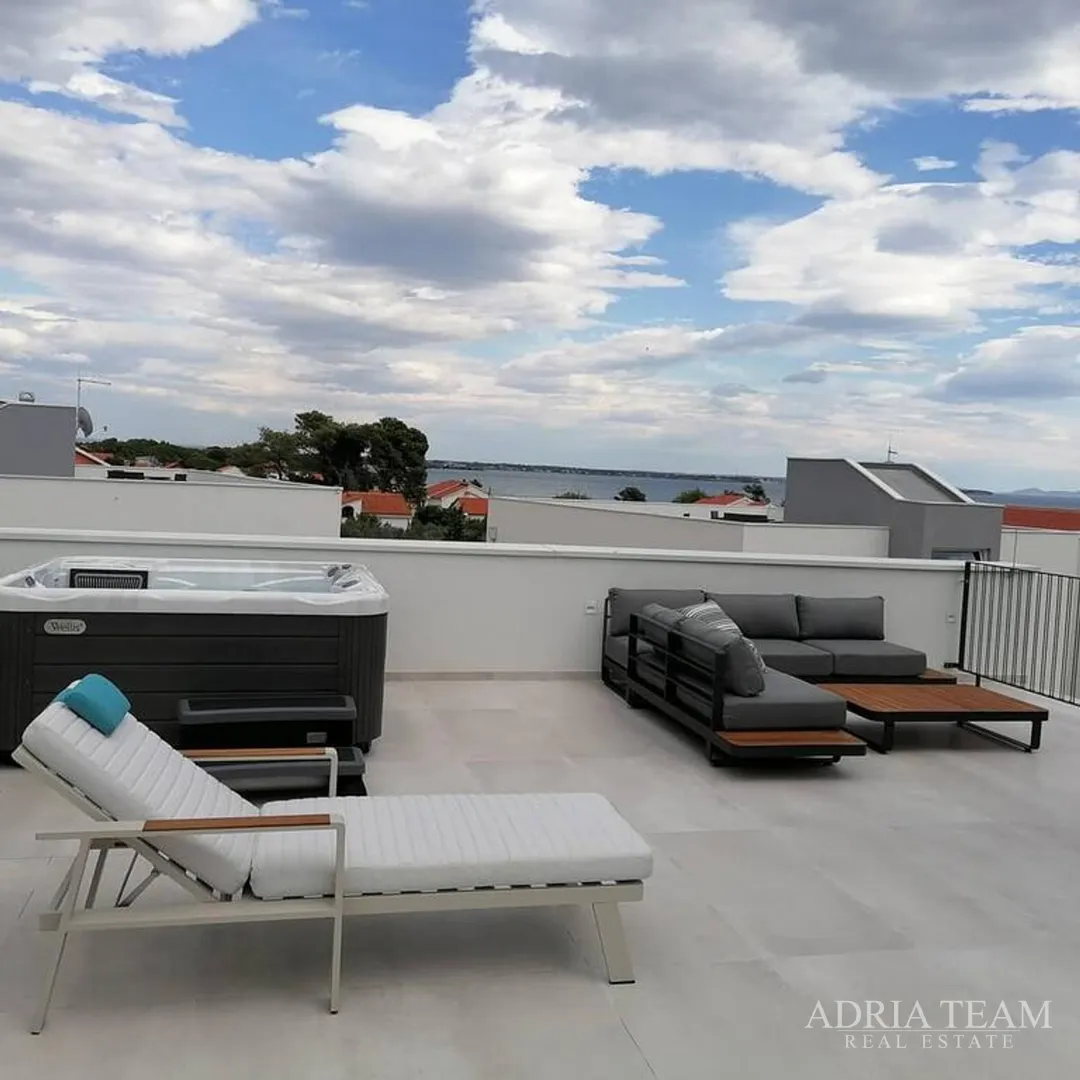 apartmani u urbanoj vili s bazenom, 250 m od mora, vir - zadar - slika 43