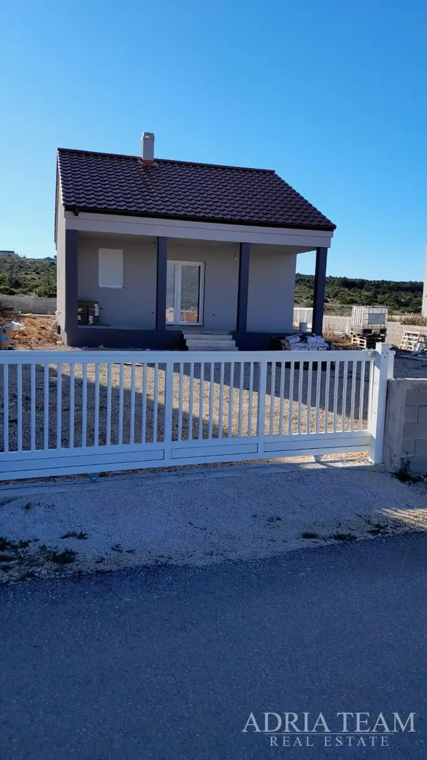 kuća u novogradnji - ražanac - slika 4