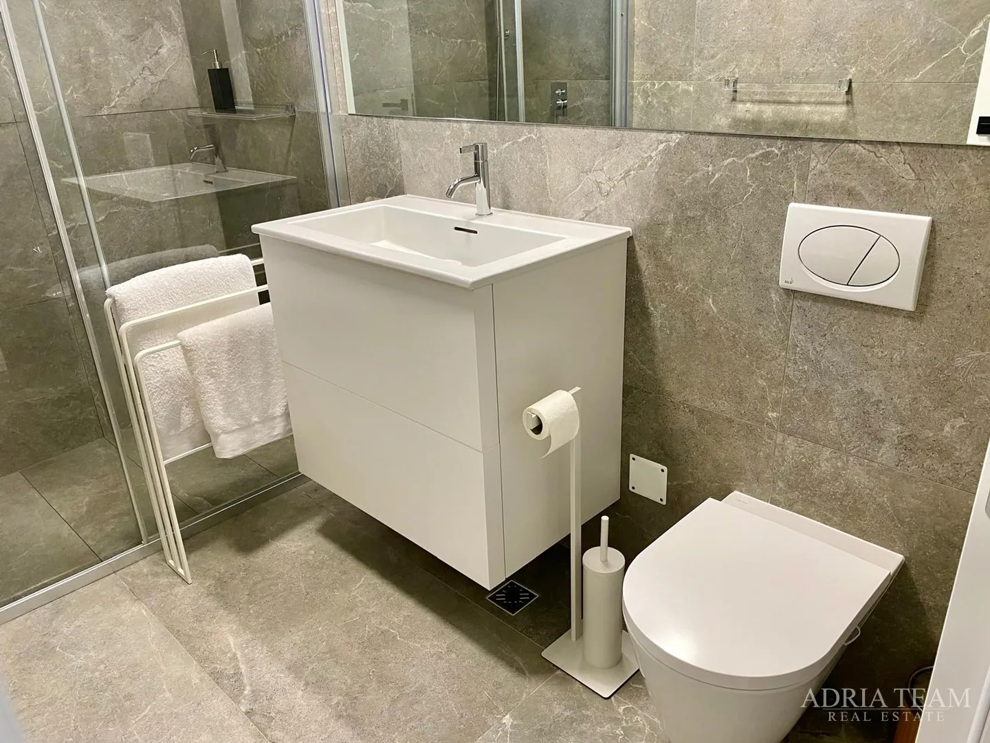 luksuzan dvoetažni apartman, prvi red do mora, novogradnja - povljana, pag - slika 17